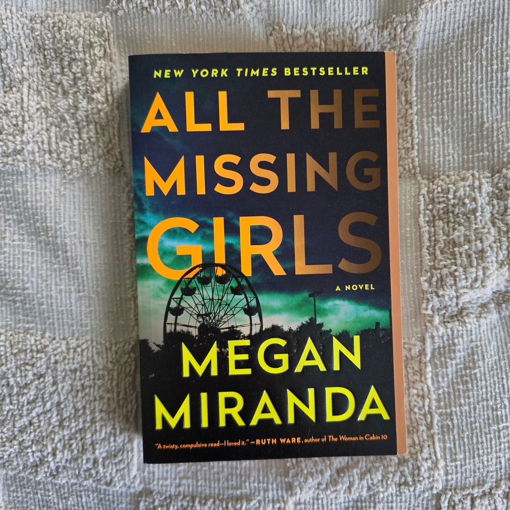 All the Missing Girls Megan Miranda Paperback Mystery Thriller 9781501107979